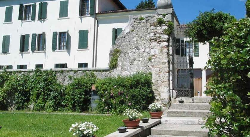 Policreti Hotel